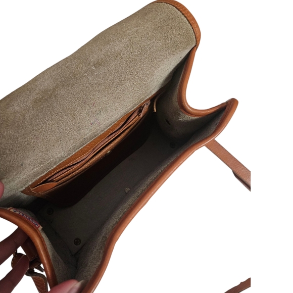 Dooney & Bourke Tan and Cream Leather Crossbody Bag - Picture 5 of 12